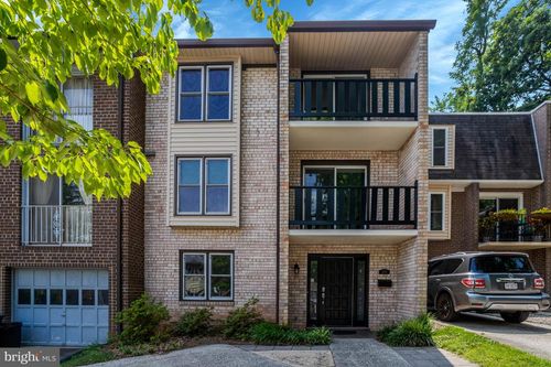 2130 Military Rd, Arlington, VA, 22207-3925 | Card Image