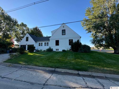 550 N Main St, Valentine, NE, 69201-1528 | Card Image