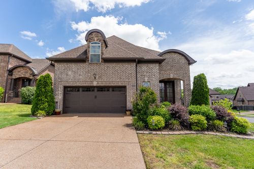 600 Southshore Pt, Mount Juliet, TN, 37122-2663 | Card Image