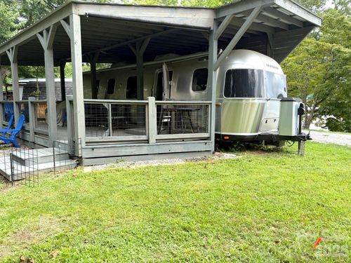 30 Aqua Vista Loop, Waynesville, NC, 28785-9096 | Card Image