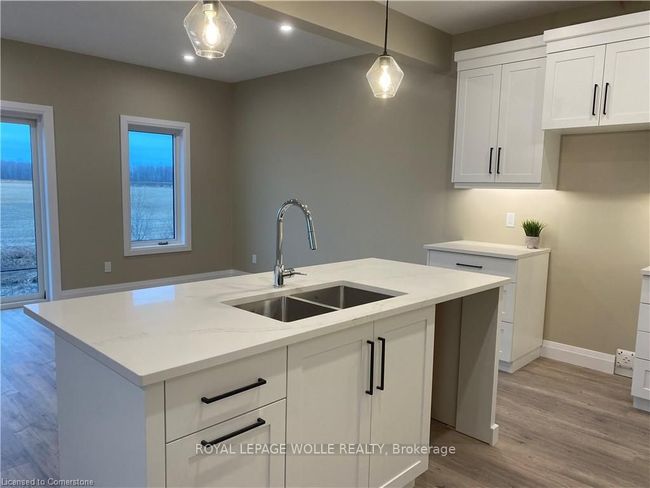 72 Redbud Road, House attached with 3 bedrooms, 3 bathrooms and 1 parking in Woolwich ON | Image 7