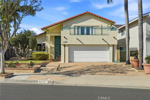 3791 Holden Cir, Los Alamitos, CA, 90720-2215 | Card Image