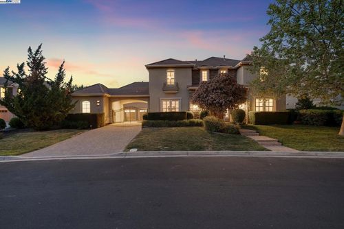 2307 Vineyard Heights Ln, Pleasanton, CA, 94566-6302 | Card Image