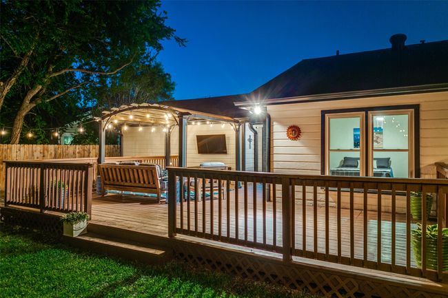 854 E Wall St, House other with 3 bedrooms, 2 bathrooms and null parking in Grapevine TX | Image 30