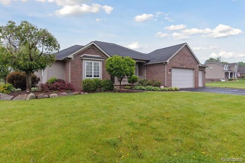 203 Dena Marie Dr. Drive, Brandon Charter Township, MI, 48462 | Card Image