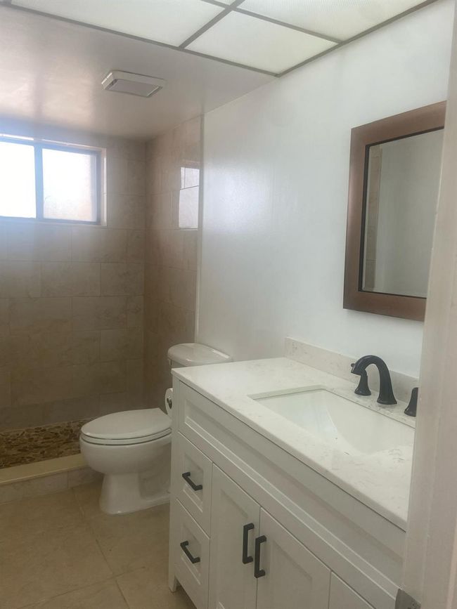 APT-205 - 4820 Lucerne Lakes Blvd W, Condo with 1 bedrooms, 2 bathrooms and null parking in Lake Worth FL | Image 8