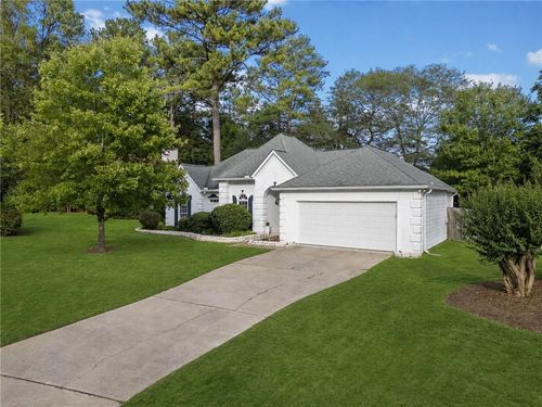 2376 Battle Forest Dr Sw, Marietta, GA, 30064-2628 | Card Image