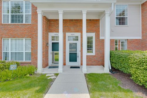 16897 Carriage Way, Northville, MI, 48168-6507 | Card Image