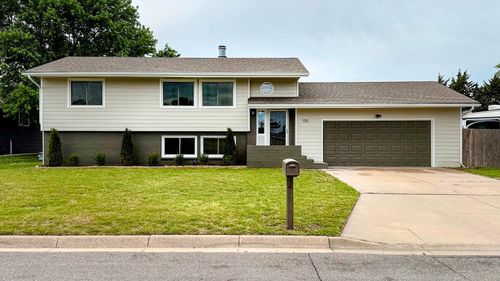 105 Windward Ct, Newton, KS, 67114-5430 | Card Image