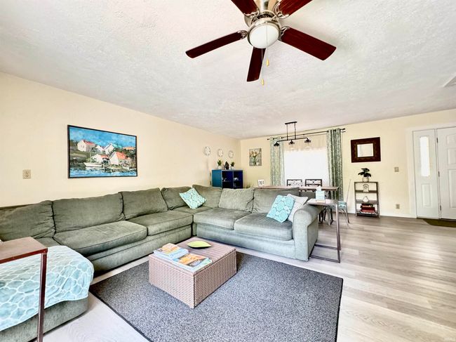 0731 S June Dr, House other with 3 bedrooms, 2 bathrooms and null parking in Cromwell IN | Image 9