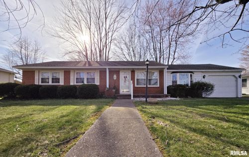 1008 Meadow Hills Dr, Mc Leansboro, IL, 62859-2167 | Card Image