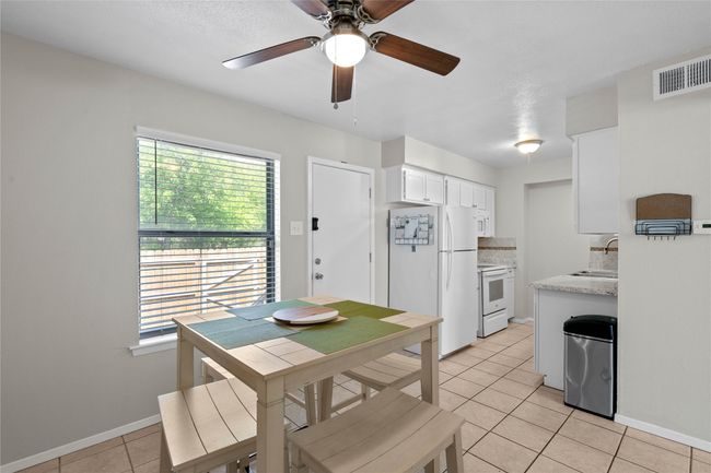 APT-5 - 1905 W Morton St, Townhouse with 3 bedrooms, 2 bathrooms and null parking in Denison TX | Image 11
