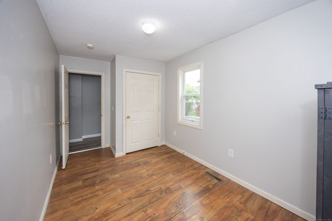 32 High St, House other with 4 bedrooms, 2 bathrooms and 4 parking in Killingly CT | Image 12