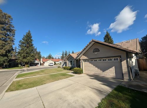 6132 N Wheeler Avenue, Fresno, CA, 93722 | Card Image