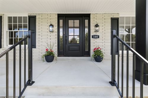 100 Catalpa Dr, Mount Juliet, TN, 37122-3522 | Card Image