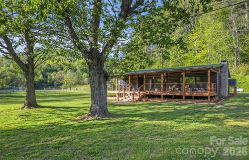 3385 Alarka Rd, Bryson City, NC, 28713-7663 | Card Image