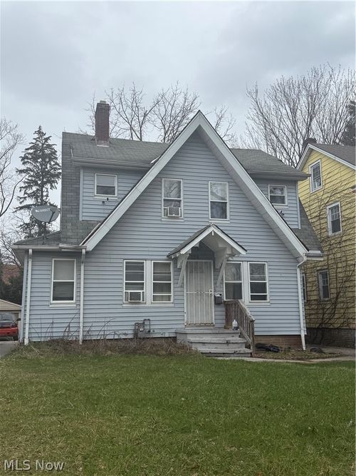 941 Dresden Rd, Cleveland Heights, OH, 44112-2327 | Card Image
