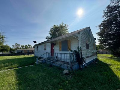 1005 N Central Avenue, House other with 3 bedrooms, 1 bathrooms and null parking in Muncie IN | Image 2