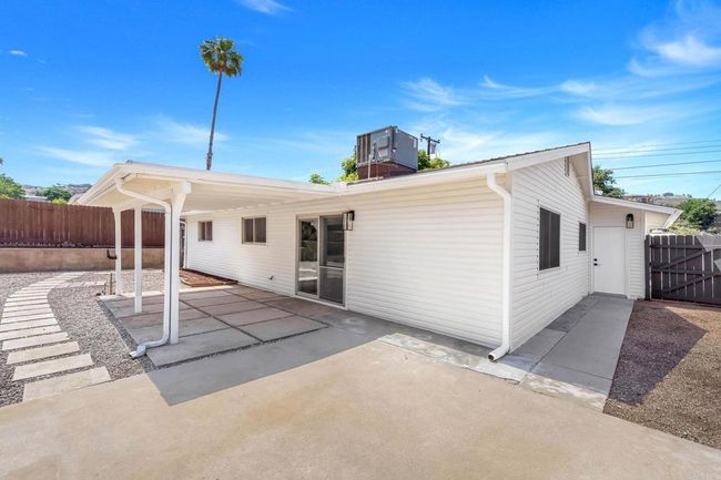 9121 Heatherdale St, House other with 3 bedrooms, 2 bathrooms and 2 parking in Santee CA | Image 20