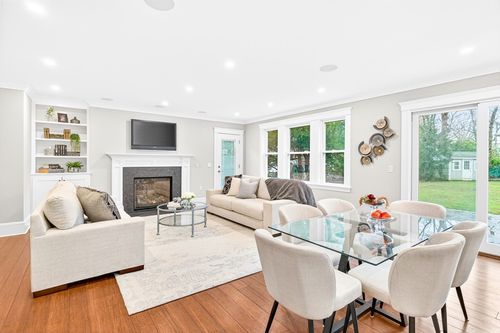 524 Ward St, Newton, MA, 02459-1136 | Card Image