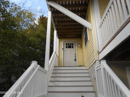 4 E 20th St, Barnegat Light, NJ, 08006-1497 | Card Image