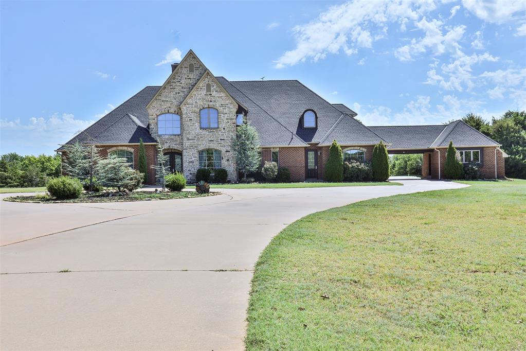 Hidden Meadow Dr, Mustang, OK 73064
