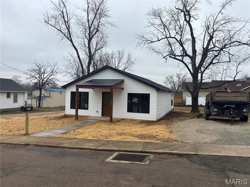 206 Virginia St, Fredericktown, MO, 63645-1468 | Card Image