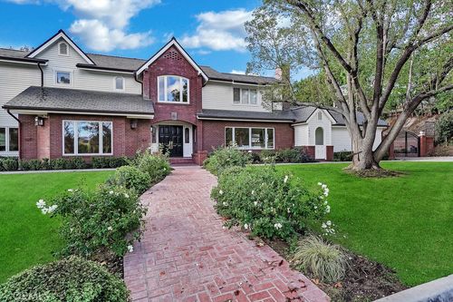 1962 Lower Lake Dr, Santa Ana, CA, 92705-2571 | Card Image