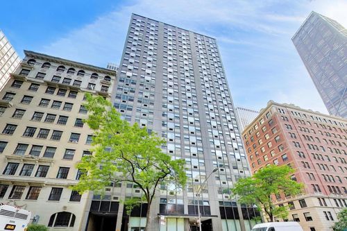 5e-253 E Delaware Pl, Chicago, IL, 60611-5735 | Card Image
