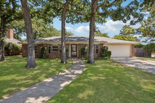2701 Baldwin Drive, Arlington, TX, 76012 | Card Image
