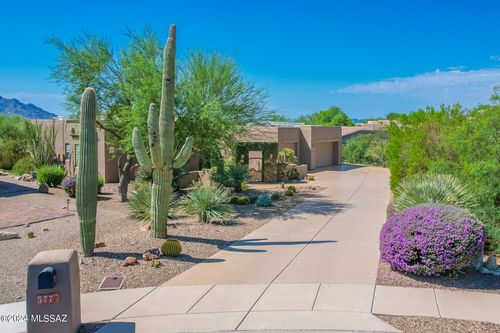 577 W Quiet Springs Drive, Oro Valley, AZ, 85755 | Card Image