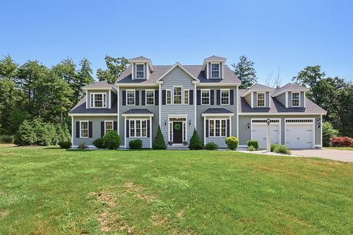 22 Chamberlains Mill Ln, Groton, MA, 01450-4004 | Card Image