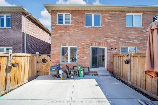 86 Cookview Dr, House attached with 5 bedrooms, 4 bathrooms and 2 parking in Brampton ON | Image 42