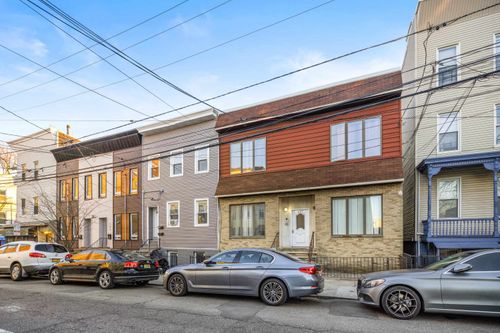 135-137 Griffith St, JC, Heights, NJ, 07307 | Card Image