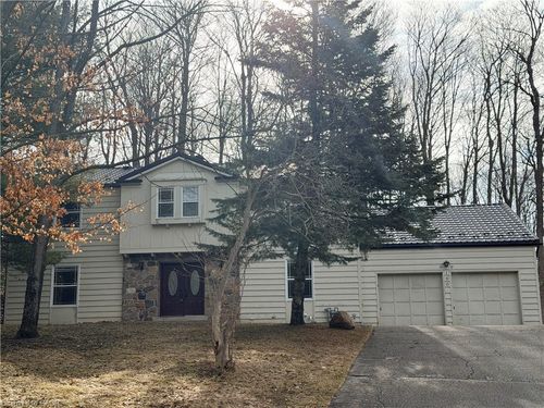 190 Mohawk Ave, Waterloo, ON, N2L2T3 | Card Image