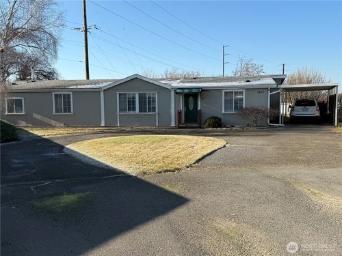 1458 Se Bobolink Ln, College Place, WA, 99324-1801 | Card Image