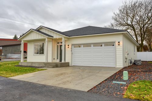 17814 E E. 3rd Ln, Spokane Valley, WA, 99016 | Card Image