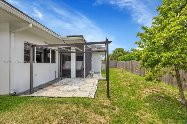 15037 Sw 174 Th St, House other with 4 bedrooms, 4 bathrooms and null parking in Miami FL | Image 37