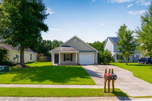 129 Ducane St, Summerville, SC, 29483-8345 | Card Image