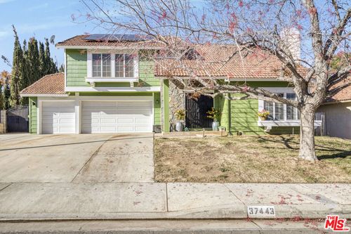 37443 Yorkshire Dr, Palmdale, CA, 93550-6240 | Card Image