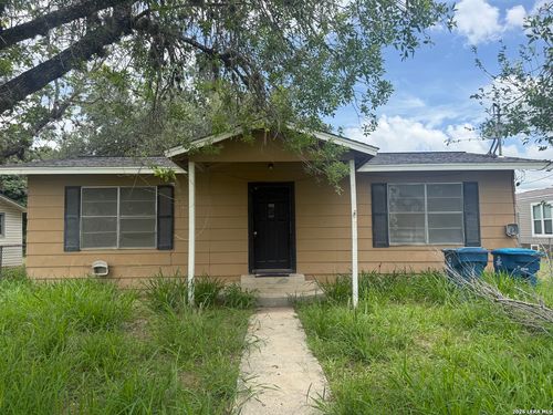 1025 Bowen St, Pleasanton, TX, 78064-2819 | Card Image