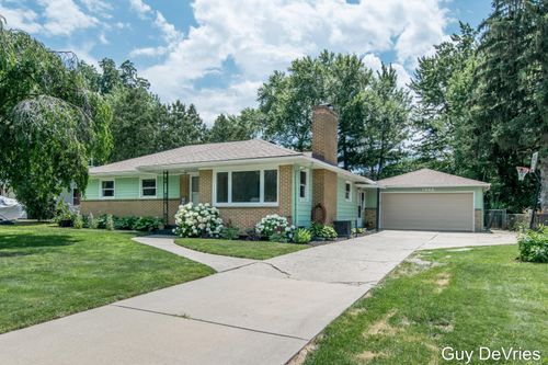 1448 Meadowlane Dr, Grand Rapids, MI, 49508-4640 | Card Image