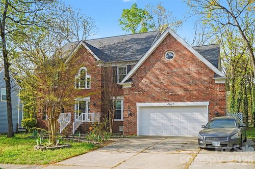 4615 Crownvista Dr, Charlotte, NC, 28269-0868 | Card Image
