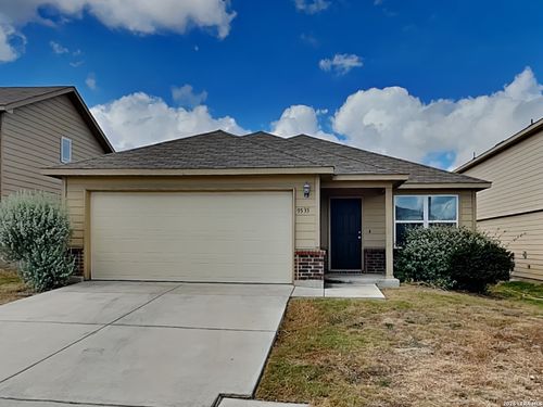 9535 Apple Ridge Ln, San Antonio, TX, 78239-4413 | Card Image
