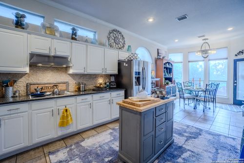 610 Mello Oak, San Antonio, TX, 78258-3120 | Card Image