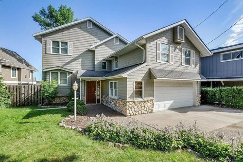 16926 Grays Bay Blvd, Wayzata, MN, 55391-2923 | Card Image