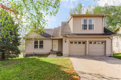 Culdesac location, and EASY Low-Maintenance siding & windows | Image 1