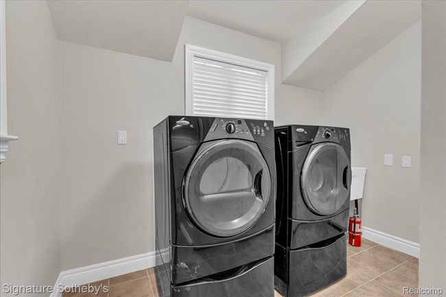 Laundry Room | Image 34