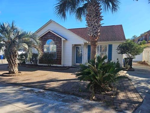 927 Edge Dr, North Myrtle Beach, SC, 29582-3536 | Card Image