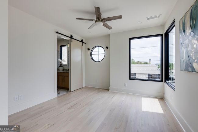 1954 8 Th St, Townhouse with 3 bedrooms, 4 bathrooms and 2 parking in Chamblee GA | Image 25